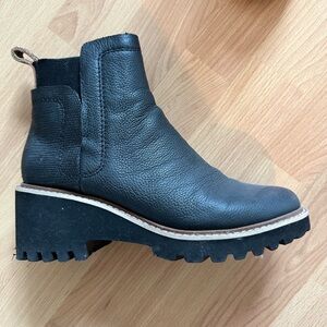Dolce Vita Size 8.5 Chelsea Boots